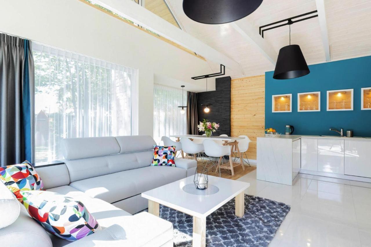 Year-Round Holiday Houses, Устроне Морске Екстериор снимка